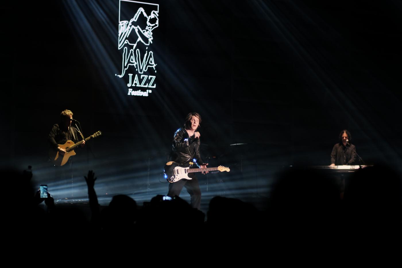 Goo Goo Dolls Tampil Cadas Meski Banyak Masalah Teknis